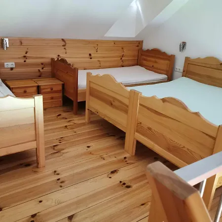 Kindererlebnis- Und Biobauernhof Hipp-Bruckner Wornharts Extérieur photo