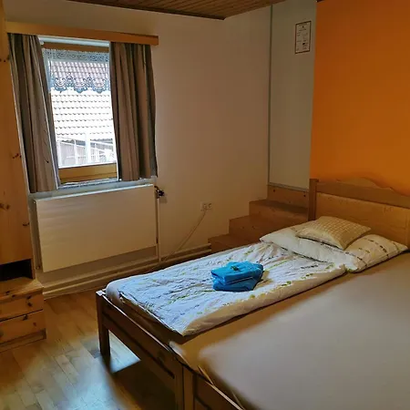 Kindererlebnis- Und Biobauernhof Hipp-Bruckner Wornharts Extérieur photo